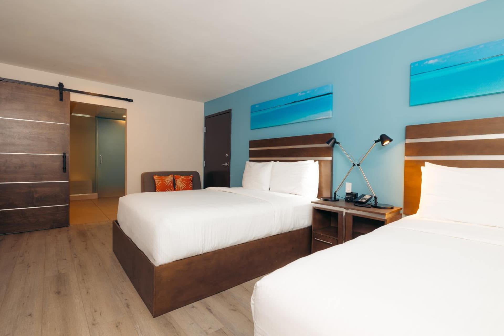 The Cove Hotel gallery photo in Long Beach, CA — image 50