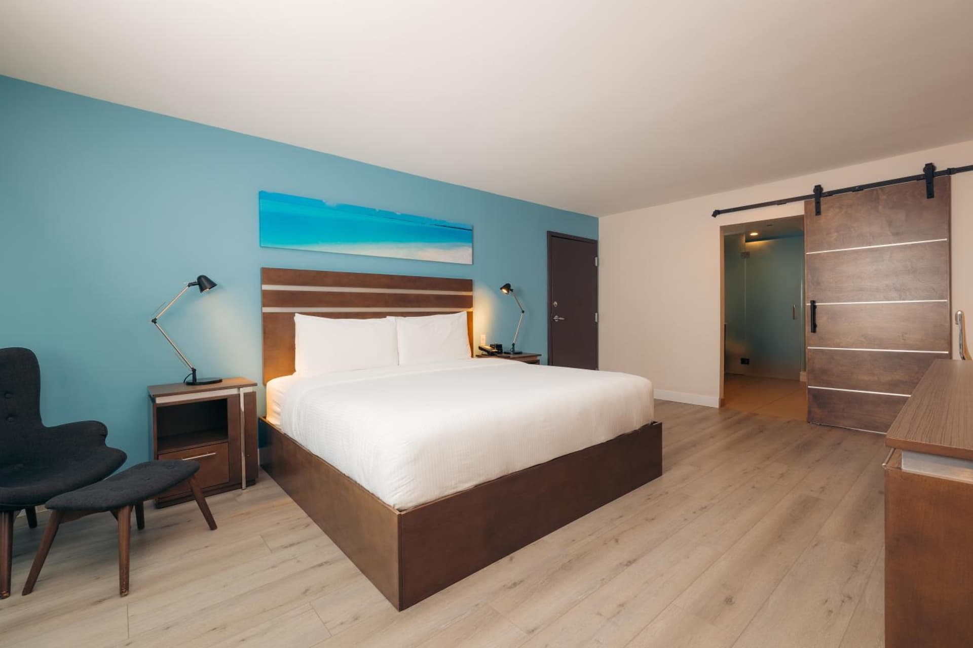The Cove Hotel gallery photo in Long Beach, CA — image 13
