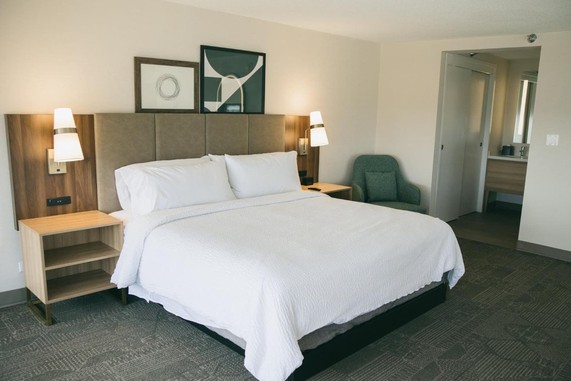 Staybridge Suites Chicago O'Hare - Rosemont by IHG gallery photo in Rosemont, IL — image 82