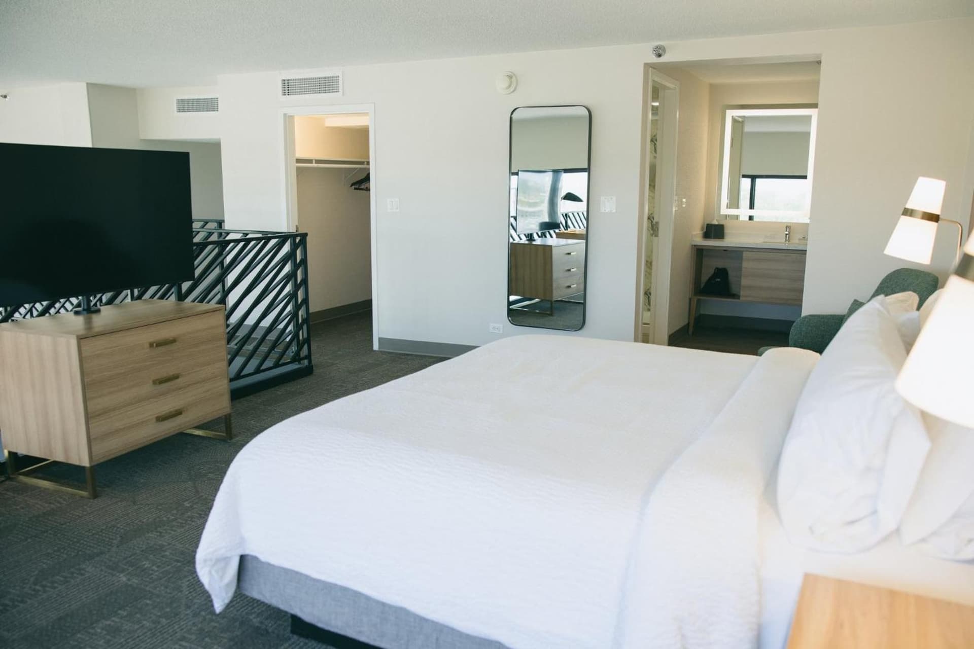 Staybridge Suites Chicago O'Hare - Rosemont by IHG gallery photo in Rosemont, IL — image 55