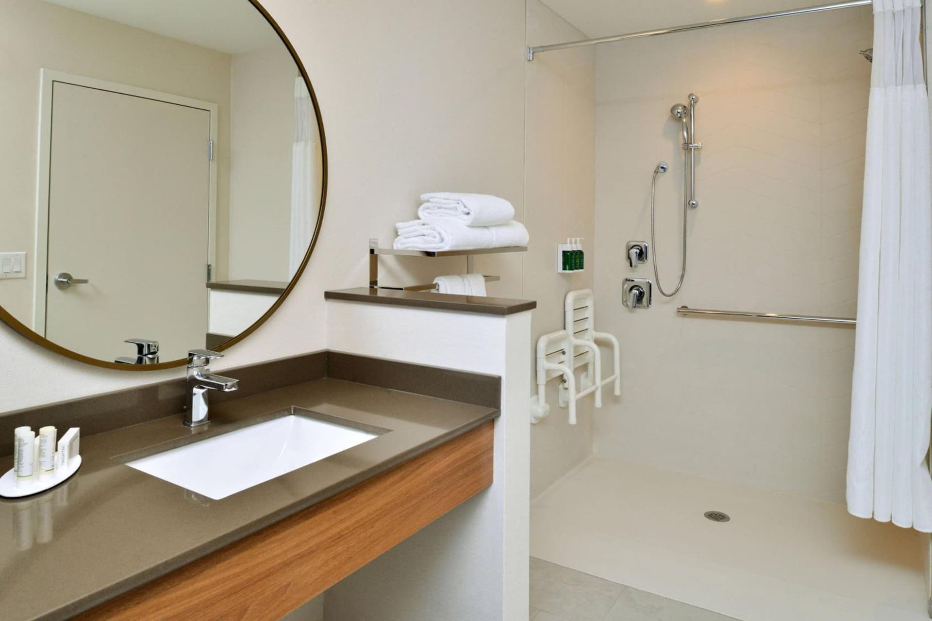 Fairfield Inn & Suites by Marriott Charlotte University Research Park gallery photo in Charlotte, NC — image 6