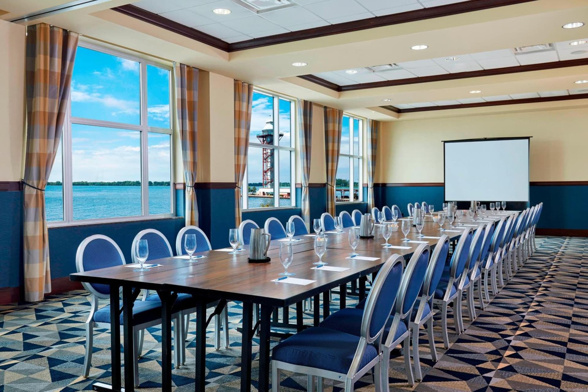 Sheraton Erie Bayfront Hotel gallery photo in Erie, PA — image 19