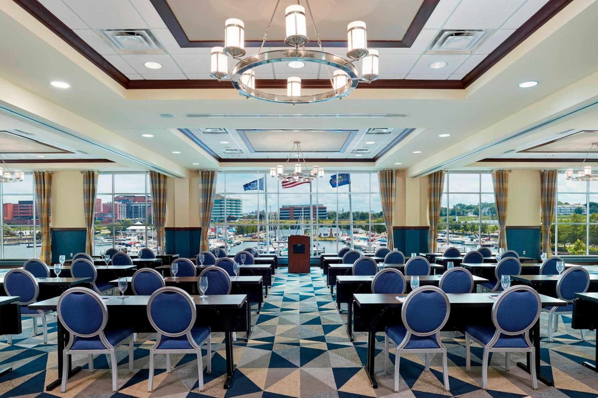 Sheraton Erie Bayfront Hotel gallery photo in Erie, PA — image 15