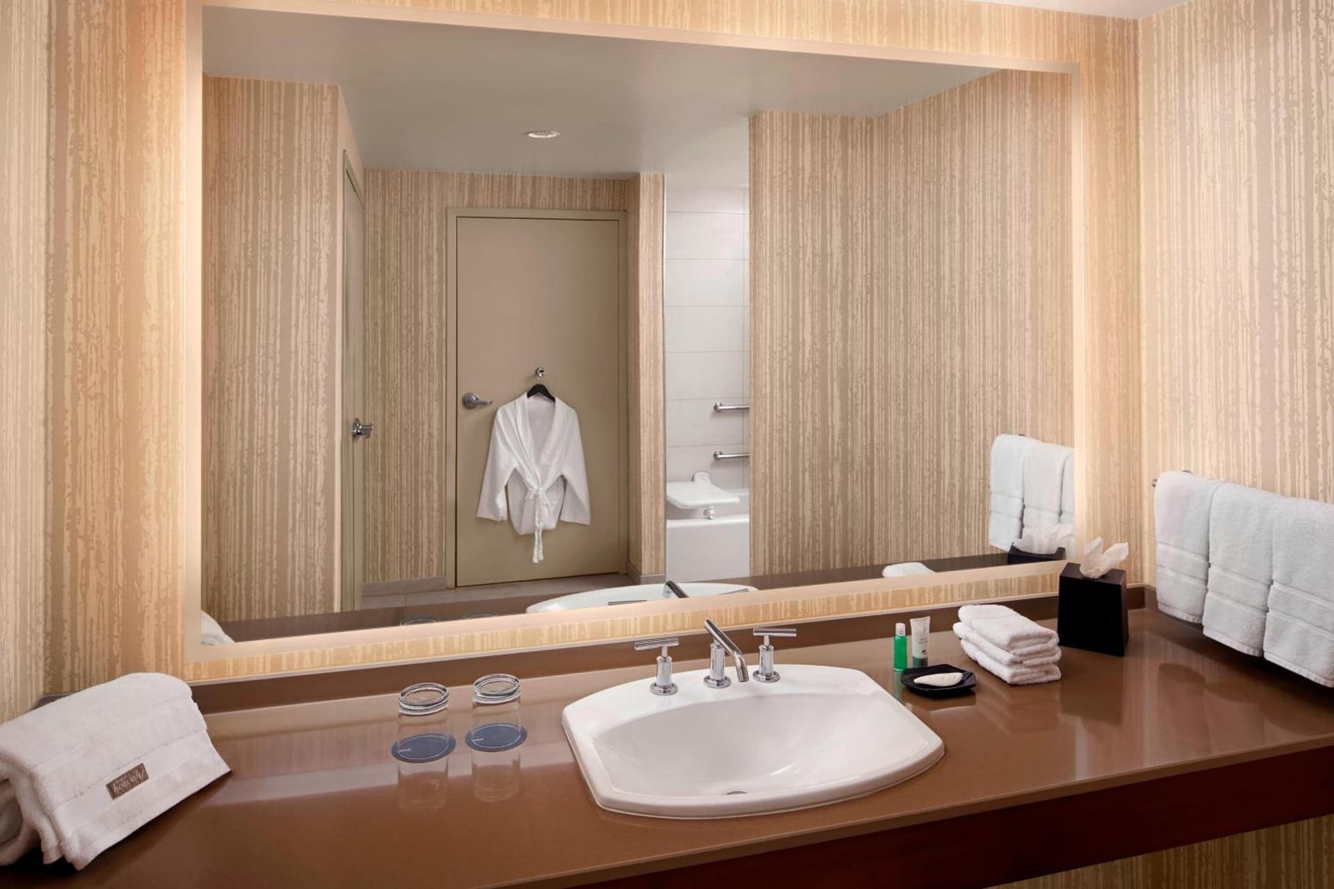 The Westin Cincinnati property views in Cincinnati, OH — gallery photo 3