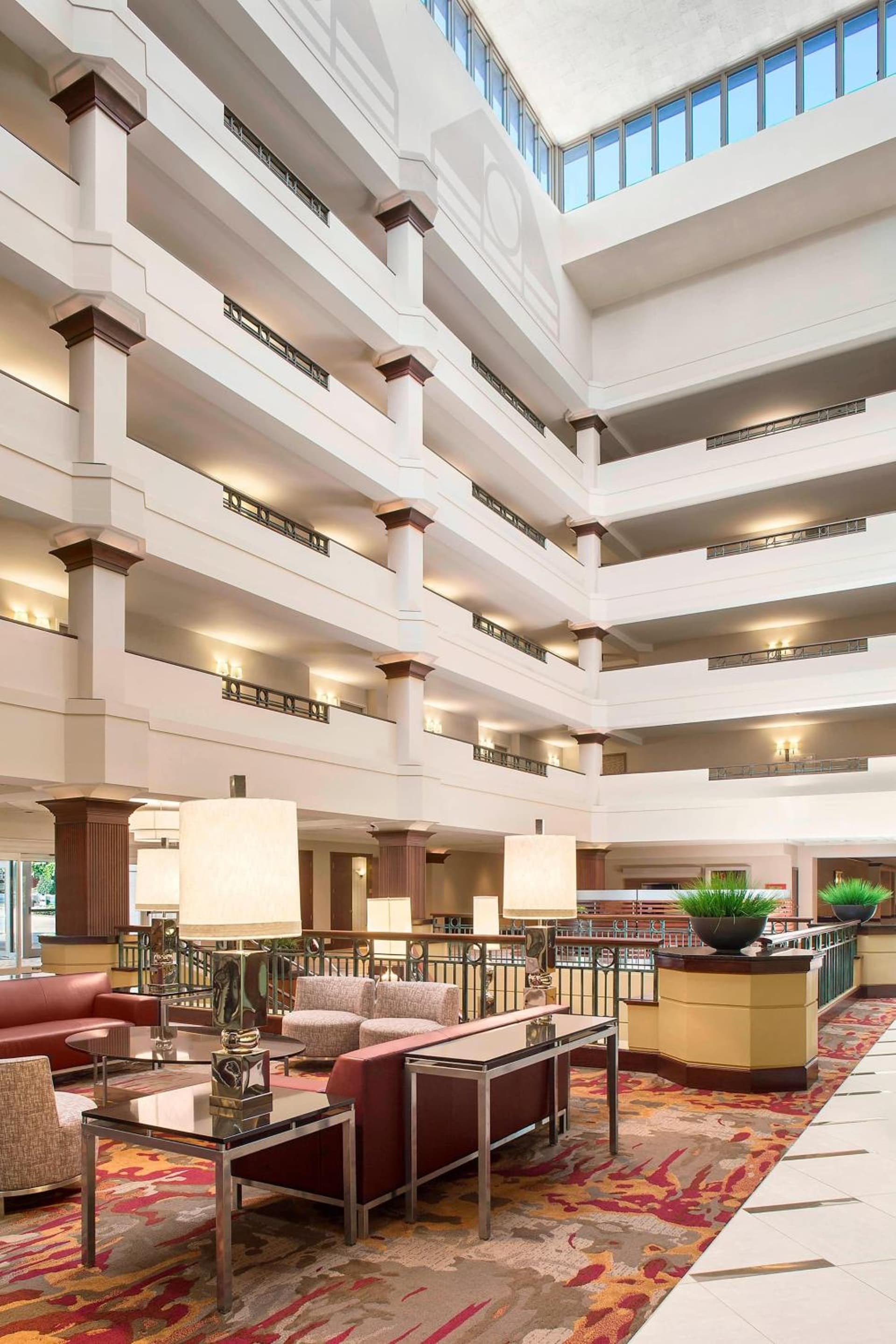 Sheraton Suites Akron Cuyahoga Falls interior in Cuyahoga Falls, OH — gallery photo 2