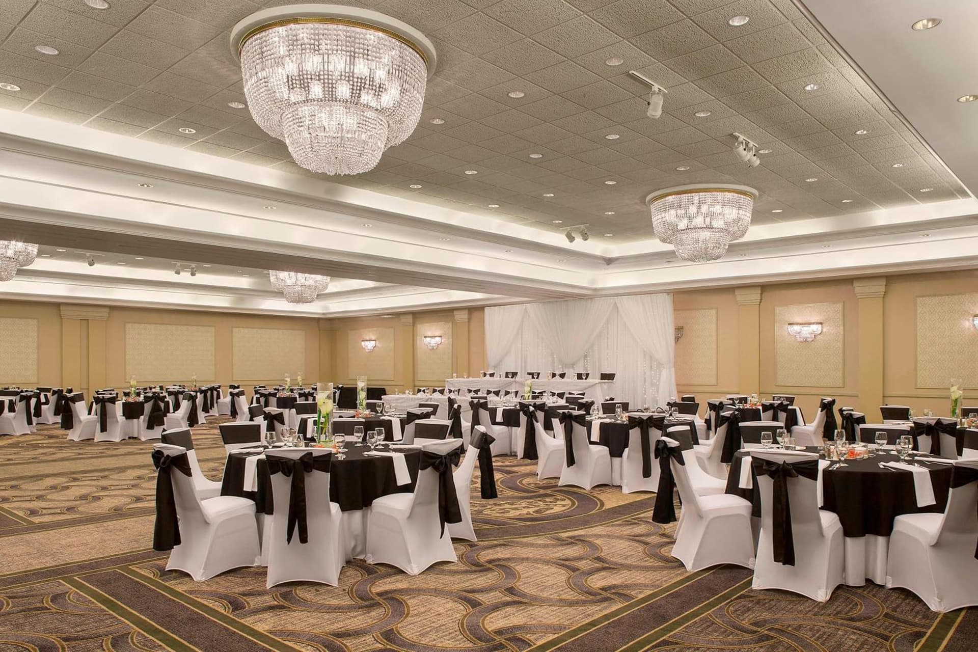 Sheraton Suites Akron Cuyahoga Falls gallery photo in Cuyahoga Falls, OH — image 7
