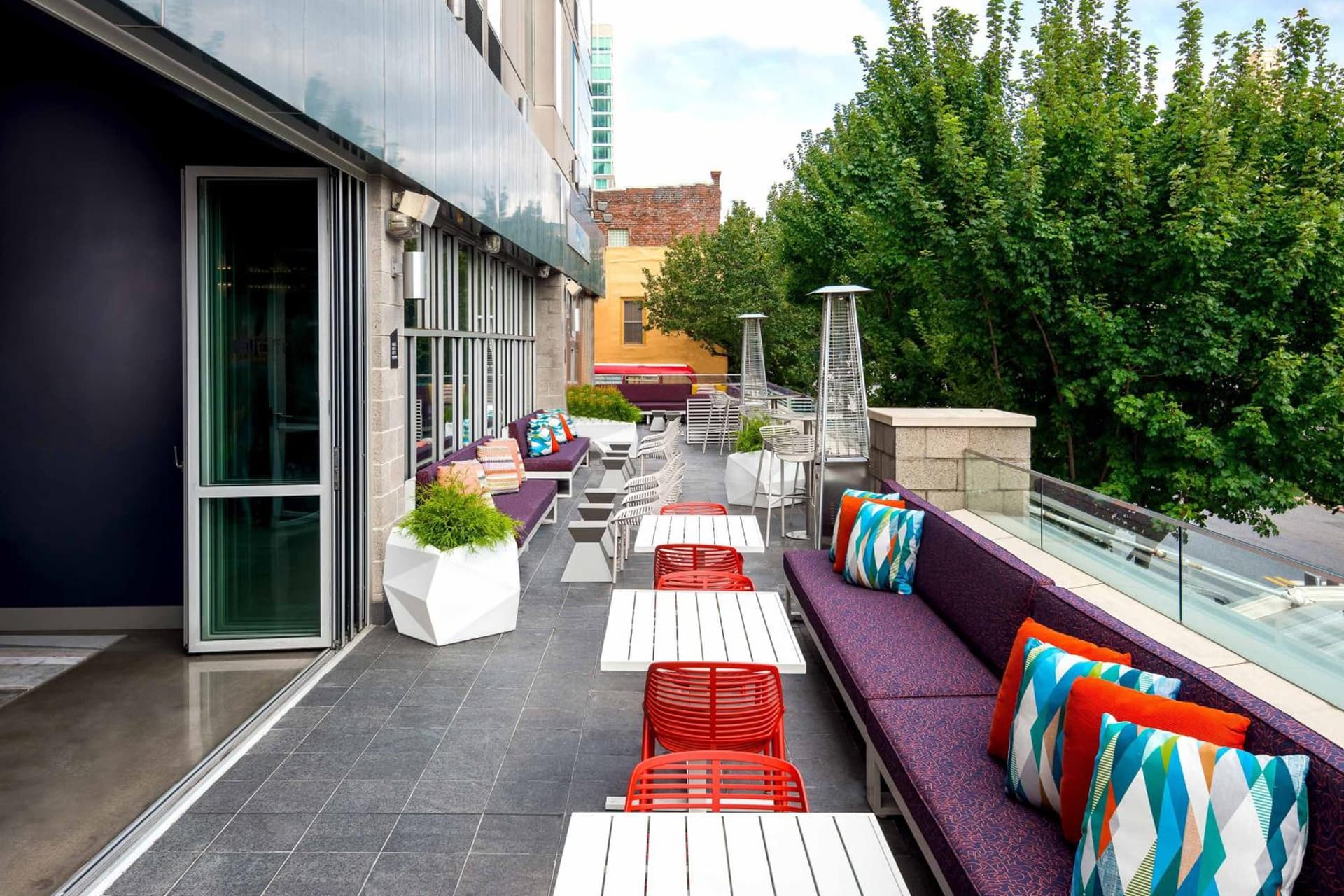 Aloft by Marriott Asheville Downtown gallery photo in Asheville, NC — image 6