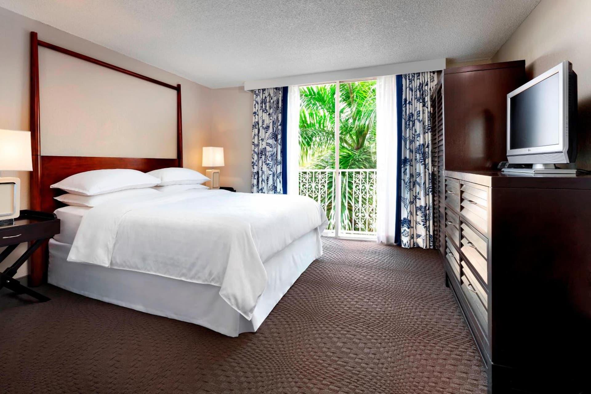 Sheraton Suites Fort Lauderdale at Cypress Creek gallery photo in Fort Lauderdale, FL — image 15