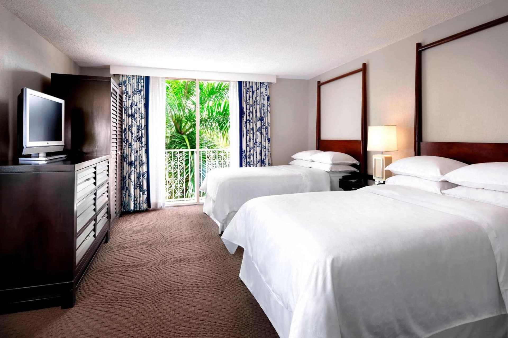 Sheraton Suites Fort Lauderdale at Cypress Creek gallery photo in Fort Lauderdale, FL — image 7