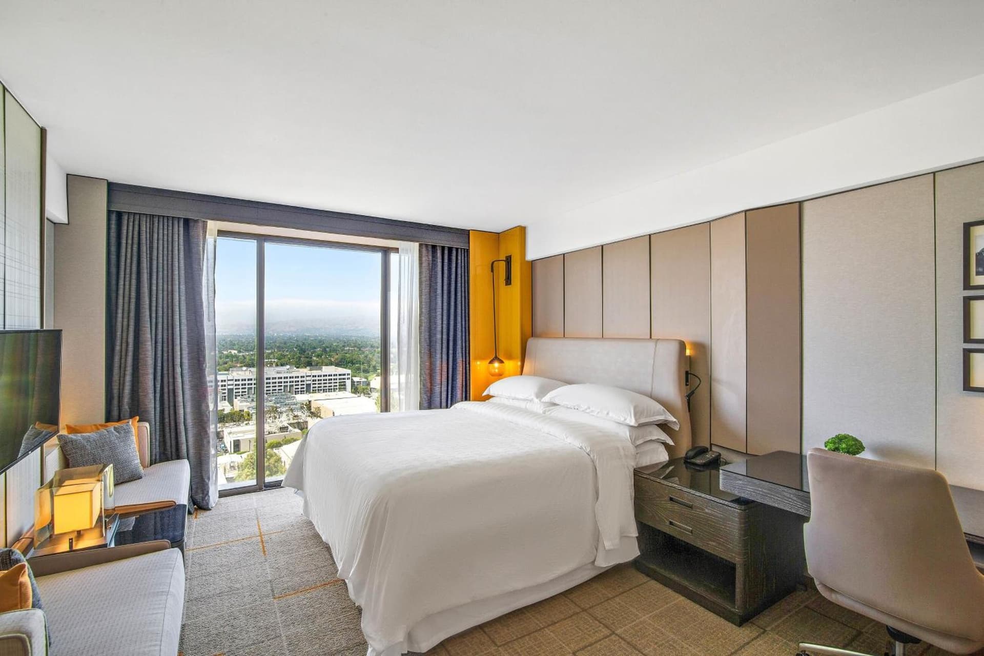 Sheraton Universal gallery photo in Los Angeles, CA — image 64