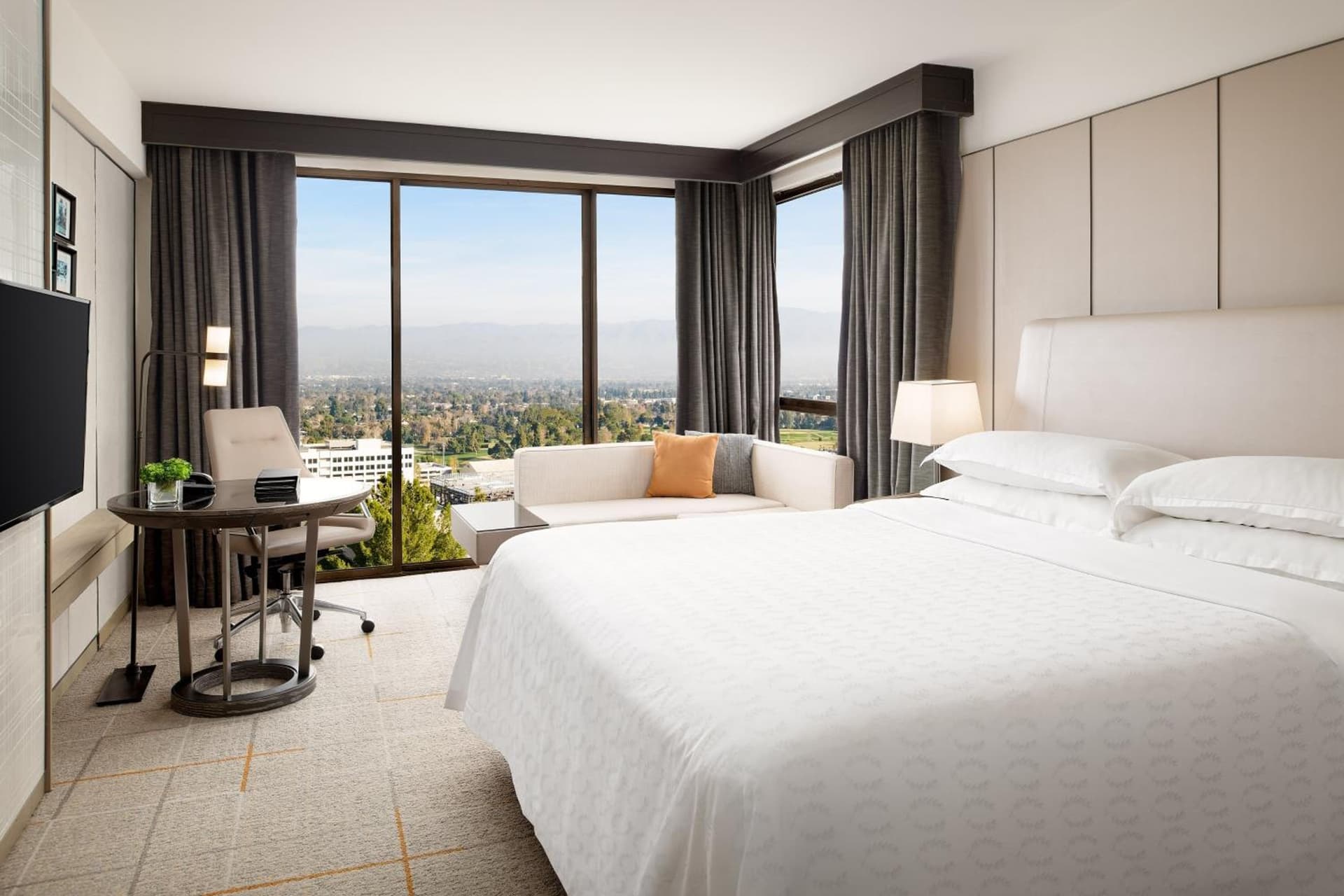 Sheraton Universal gallery photo in Los Angeles, CA — image 30