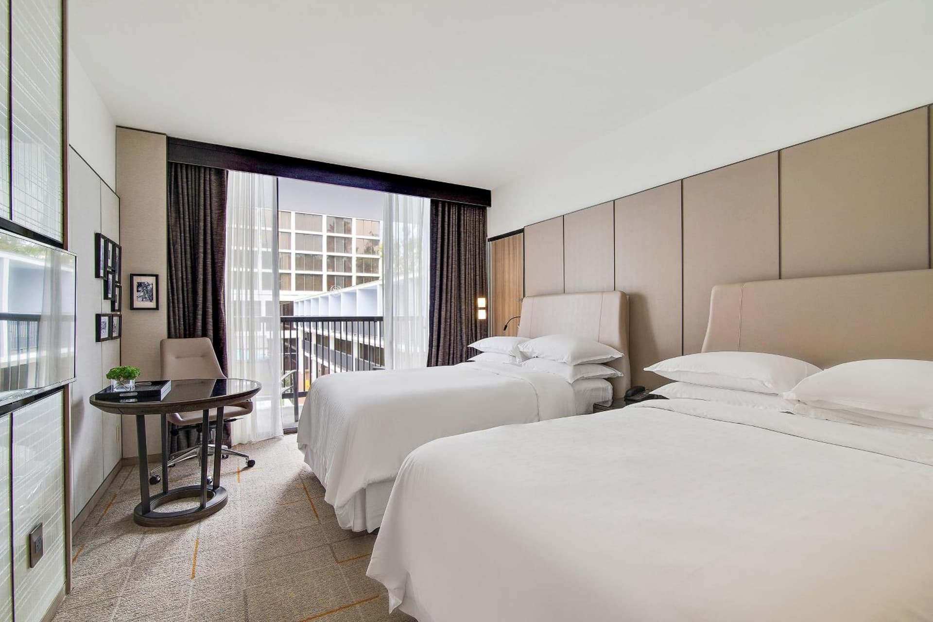 Sheraton Universal gallery photo in Los Angeles, CA — image 11