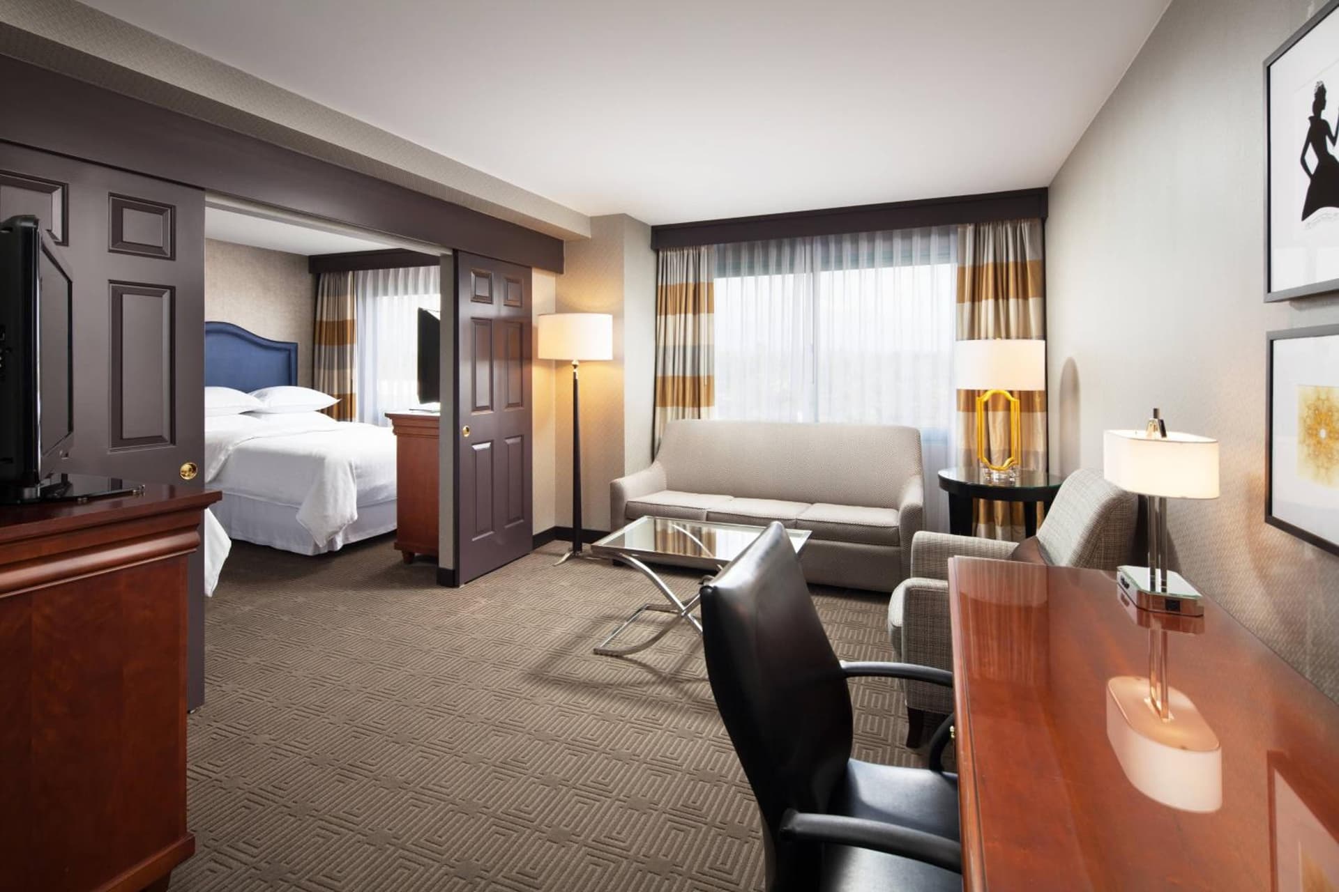 Sheraton Fairplex Suites & Conference Center interior in Pomona, CA — gallery photo 2
