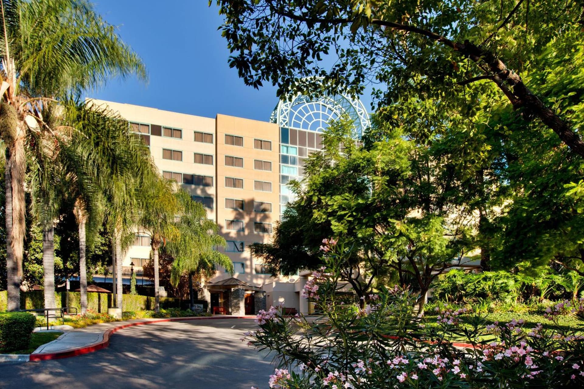 Sheraton Fairplex Suites & Conference Center property views in Pomona, CA — gallery photo 3