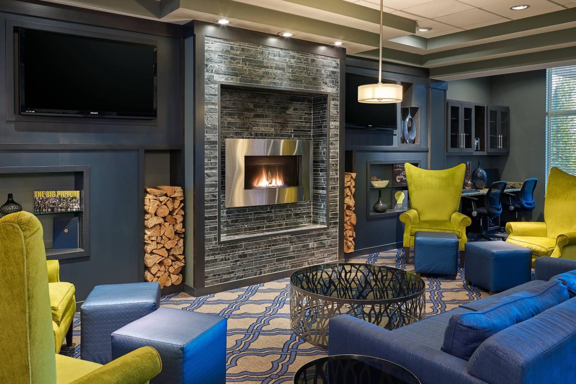 Four Points by Sheraton Williston interior in Williston, ND — gallery photo 2