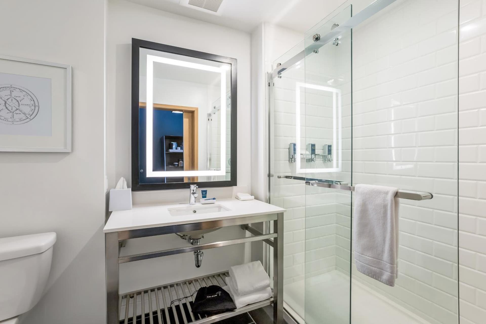 Four Points by Sheraton Elkhart interior in Elkhart, IN — gallery photo 2