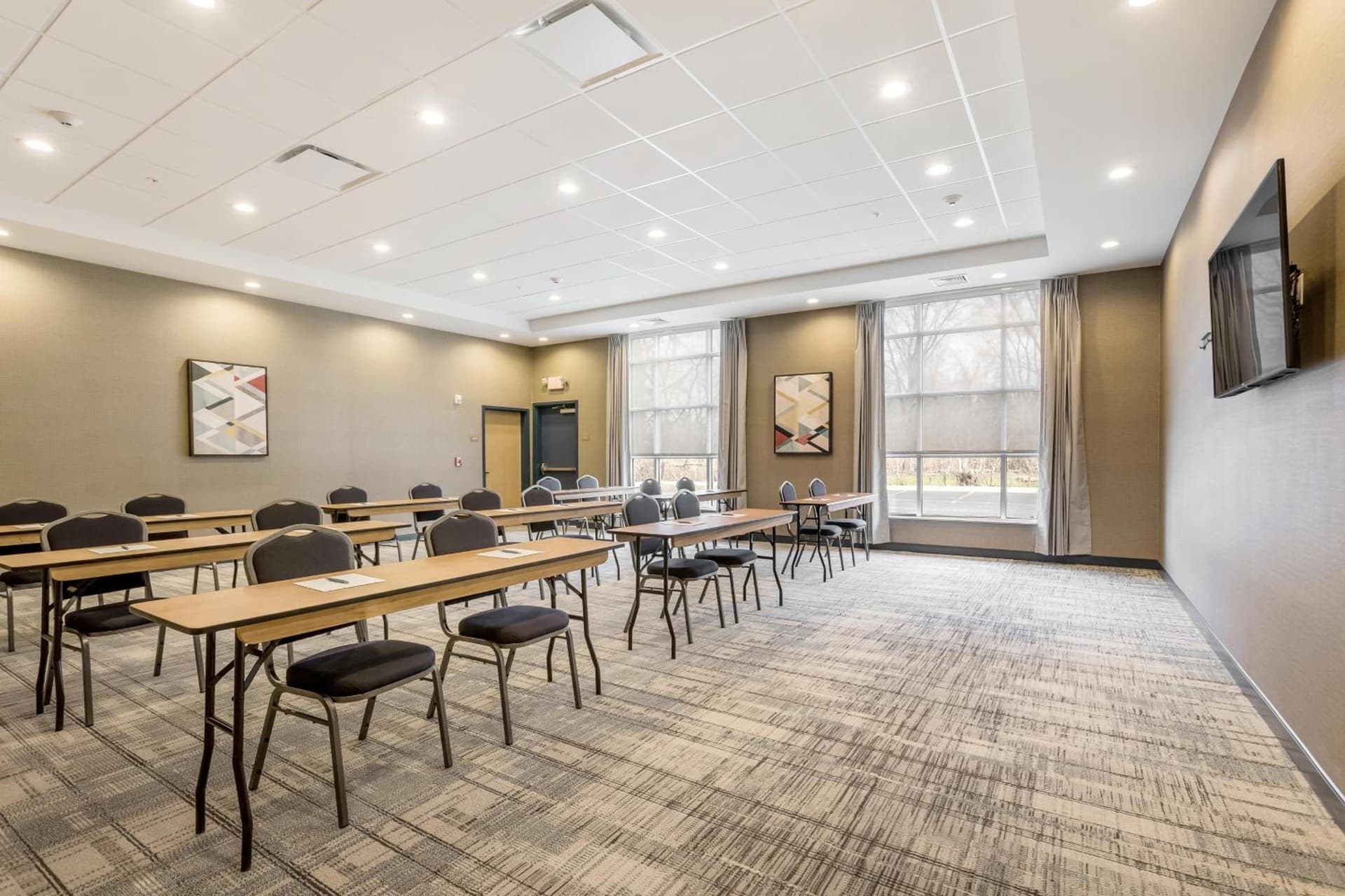Four Points by Sheraton Elkhart property views in Elkhart, IN — gallery photo 3