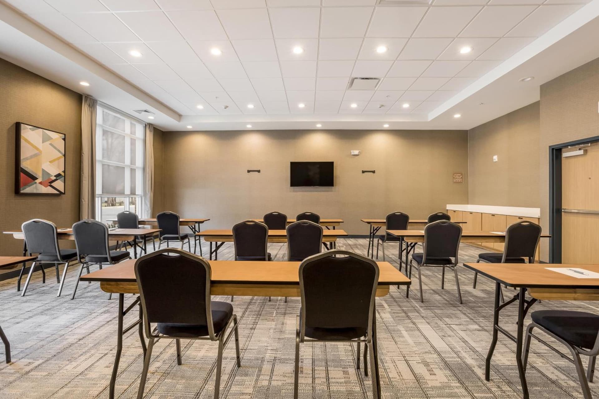Four Points by Sheraton Elkhart gallery photo in Elkhart, IN — image 6