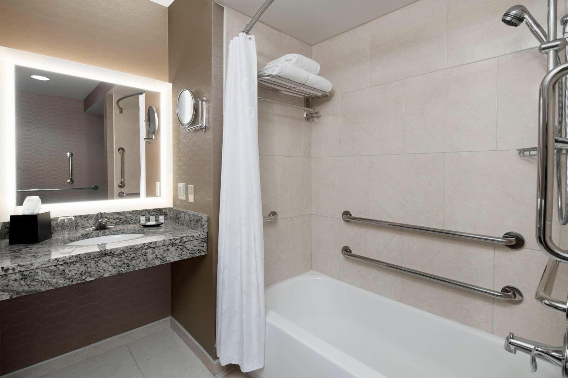 Sheraton Pittsburgh Airport Hotel gallery photo in Coraopolis, PA — image 27