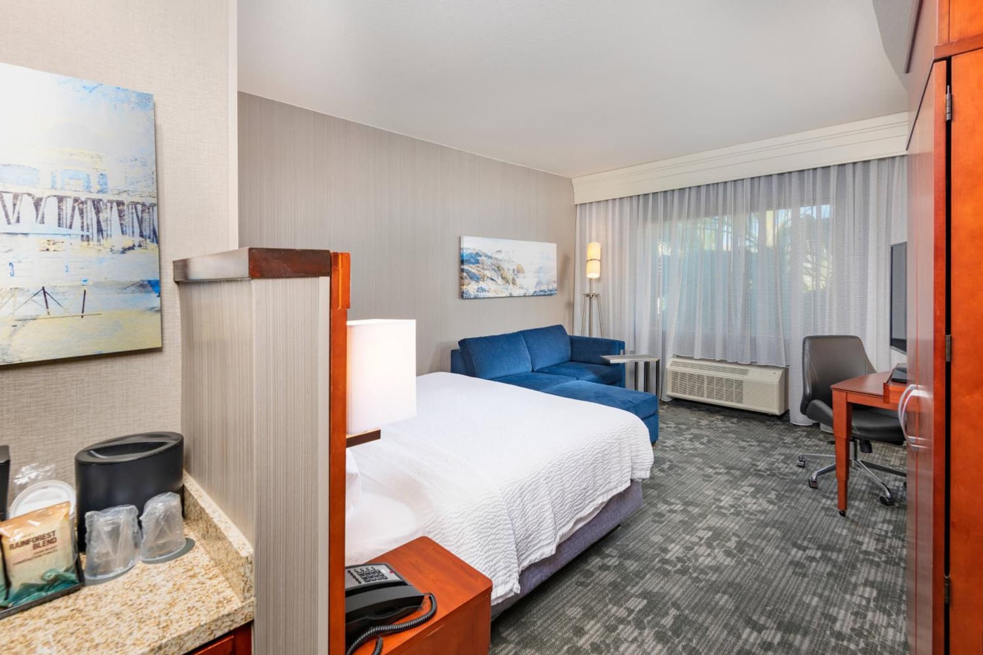 Courtyard by Marriott Santa Ana Orange County gallery photo in Santa Ana, CA — image 36