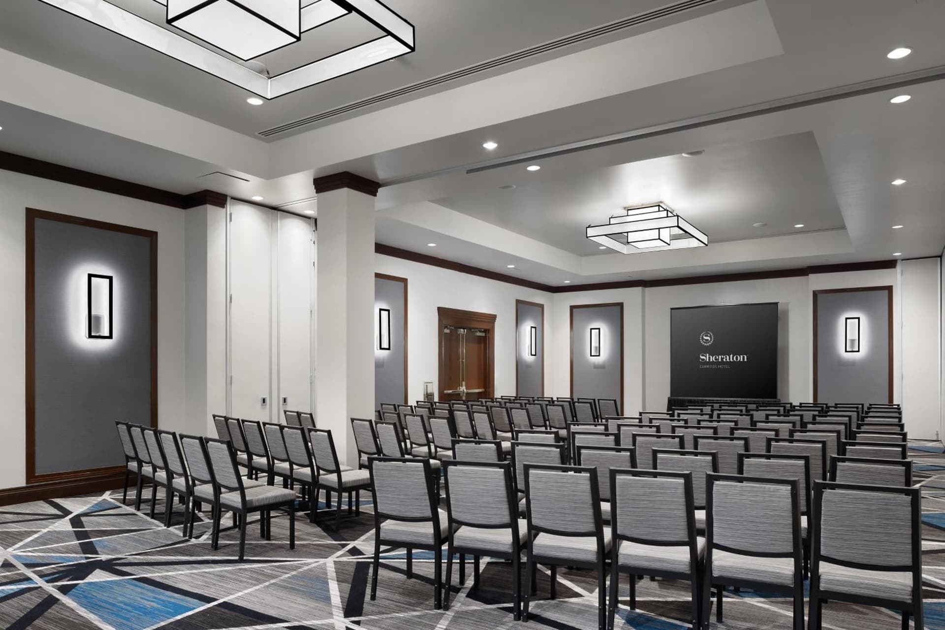 Sheraton Cerritos gallery photo in Buena Park, CA — image 7