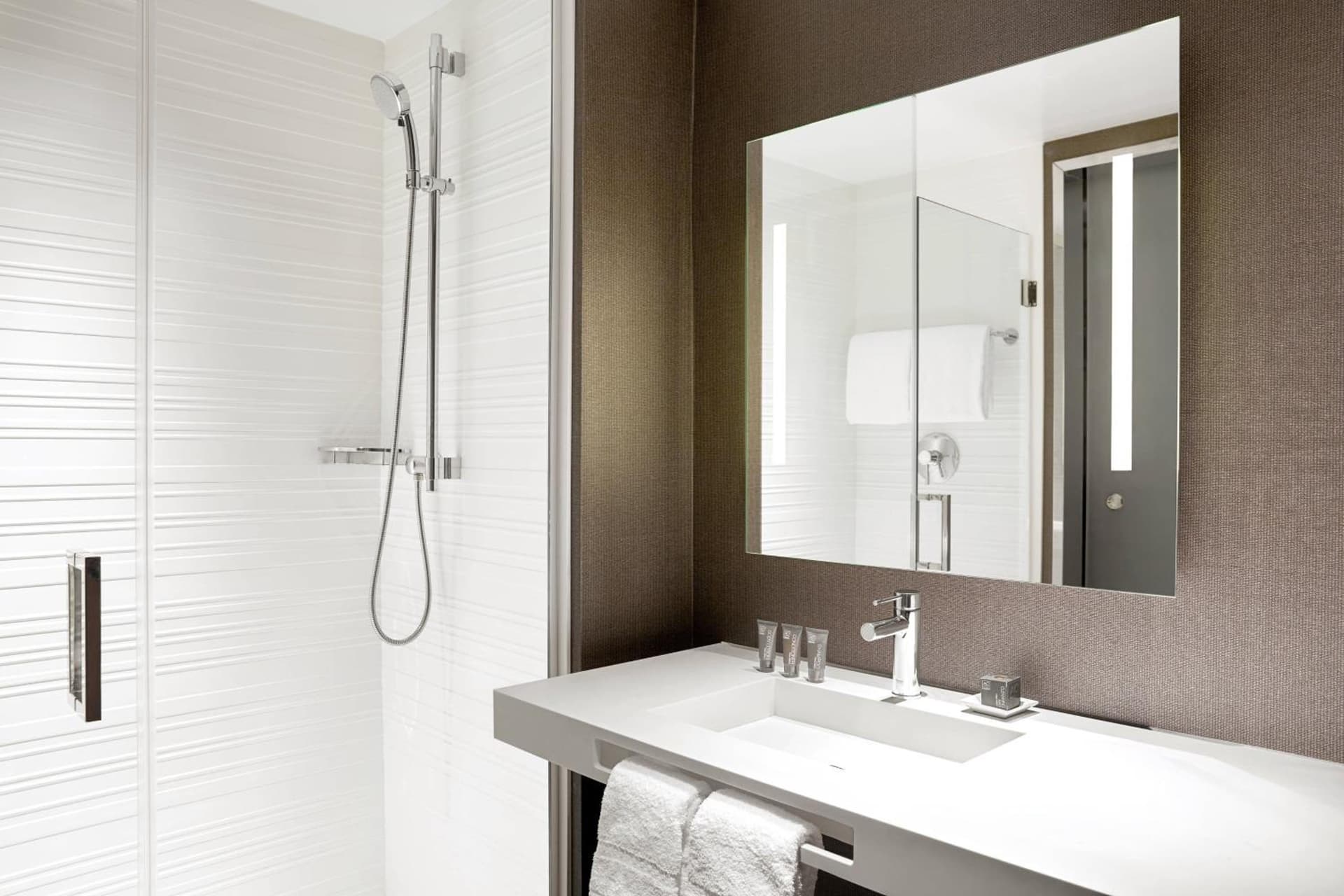 AC Hotel by Marriott Irvine gallery photo in Irvine, CA — image 20