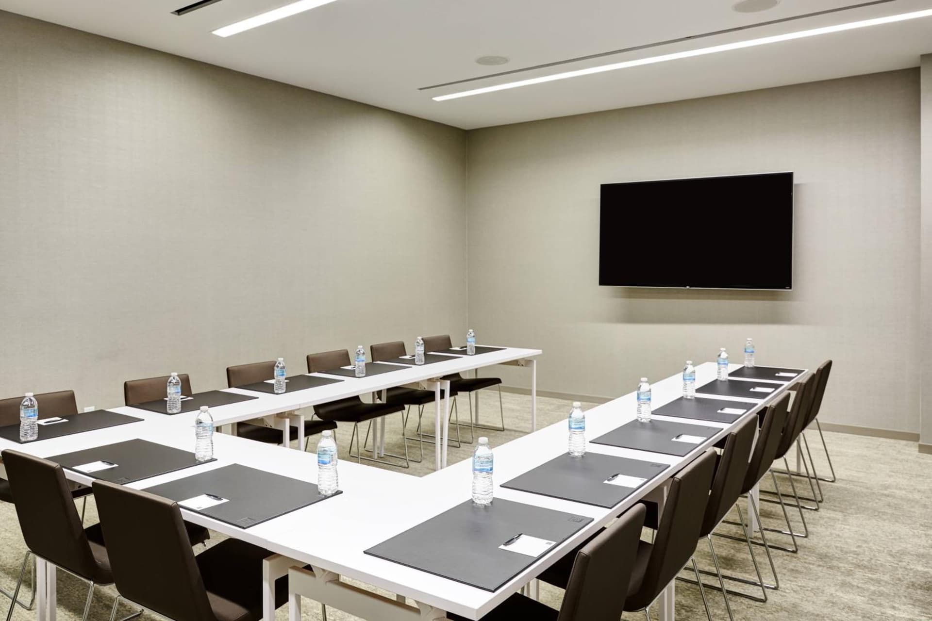 AC Hotel by Marriott Irvine gallery photo in Irvine, CA — image 13