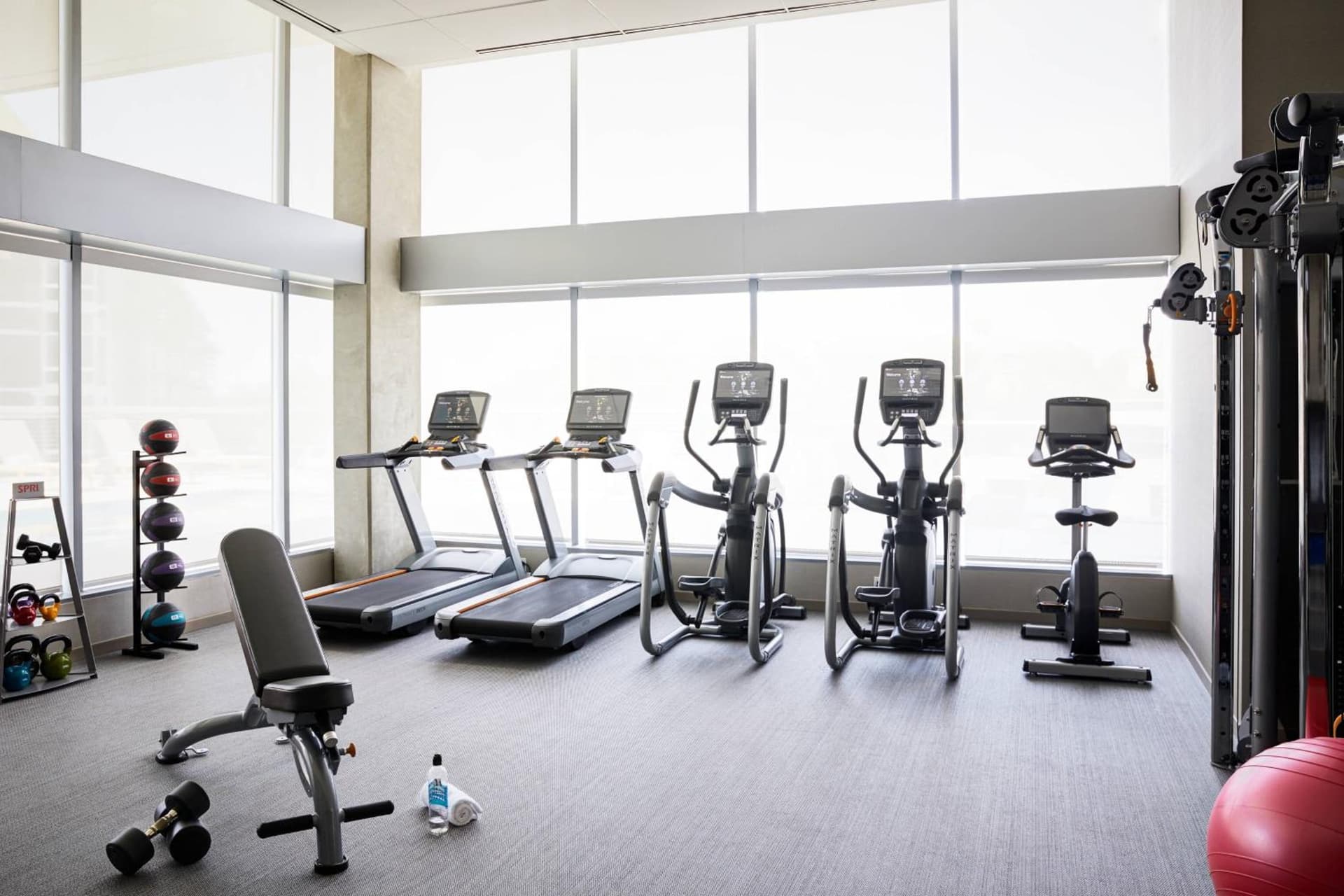 AC Hotel by Marriott Irvine gallery photo in Irvine, CA — image 6