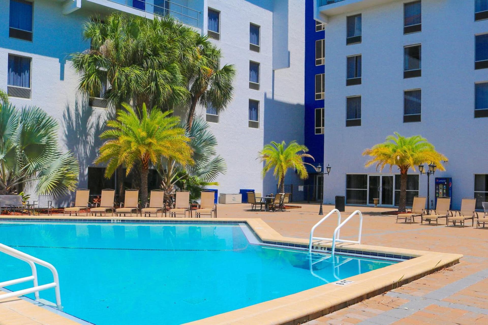 Southbank Hotel Jacksonville Riverwalk gallery photo in Jacksonville, FL — image 7