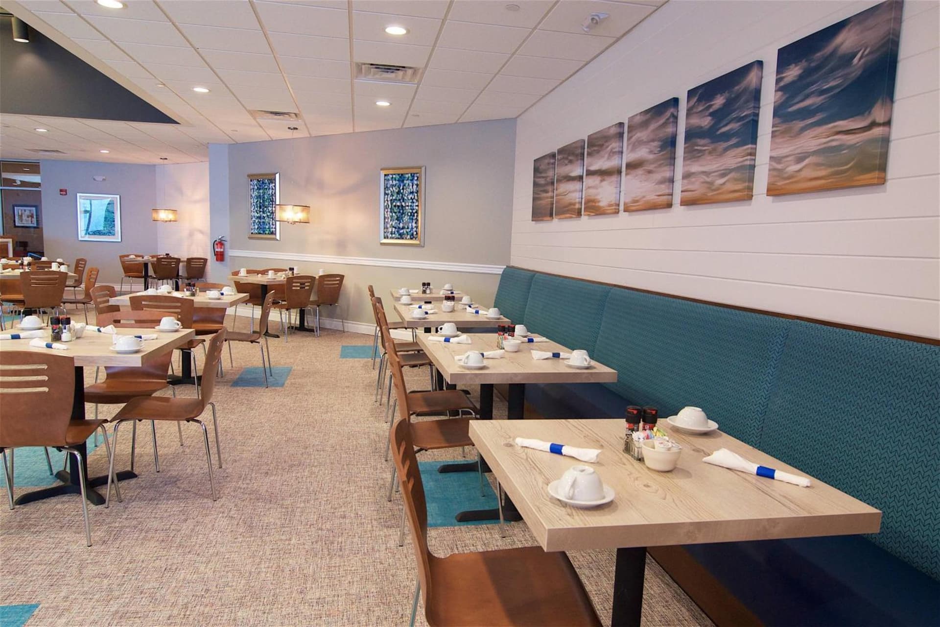 Southbank Hotel Jacksonville Riverwalk gallery photo in Jacksonville, FL — image 6