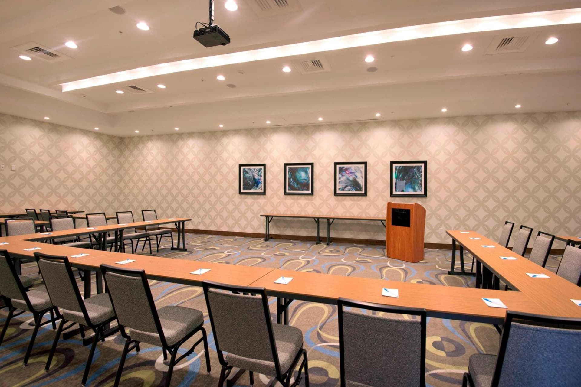 SpringHill Suites by Marriott Wilmington Wrightsville Beach interior in Wilmington, NC — gallery photo 2