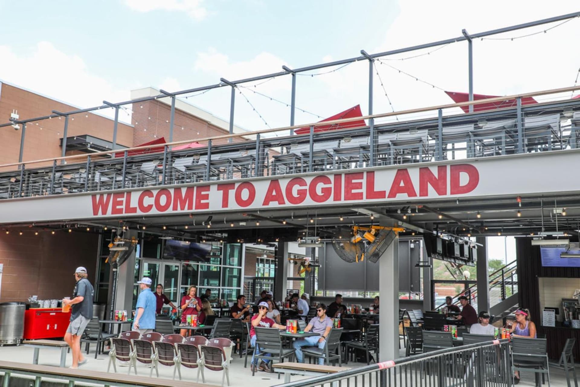 Holiday Inn & Suites College Station-Aggieland by IHG interior in College Station, TX — gallery photo 2