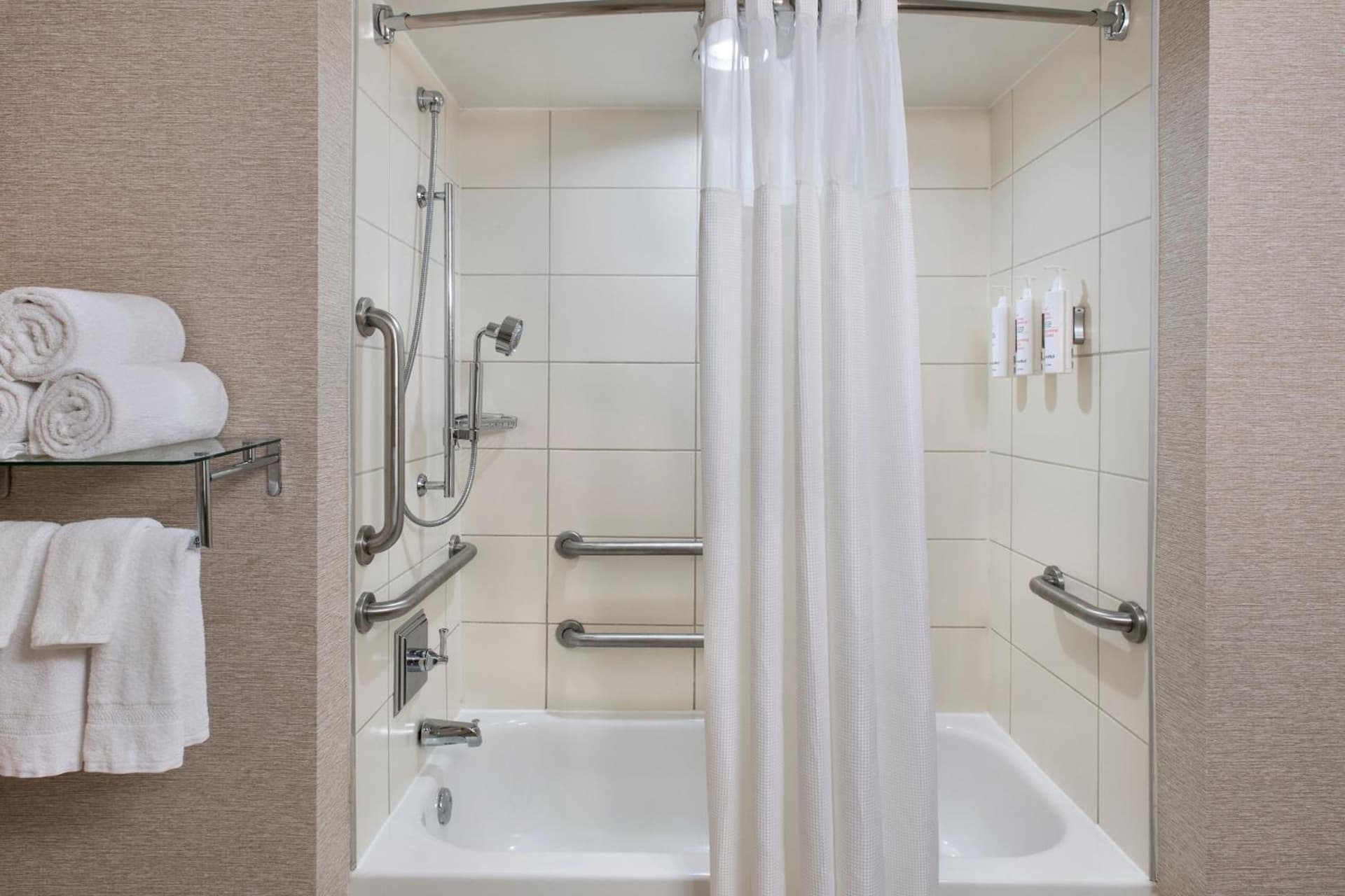 Philadelphia Airport Marriott gallery photo in Philadelphia, PA — image 5