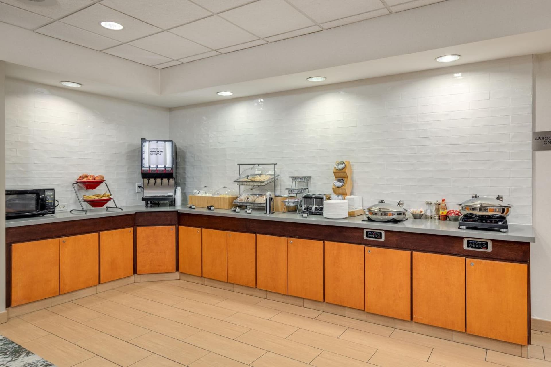 Fairfield Inn & Suites by Marriott Lawton interior in Lawton, OK — gallery photo 2