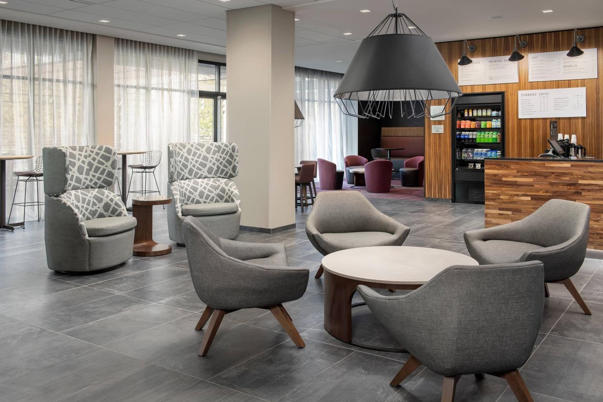 Courtyard by Marriott Portland East gallery photo in Portland, OR — image 18