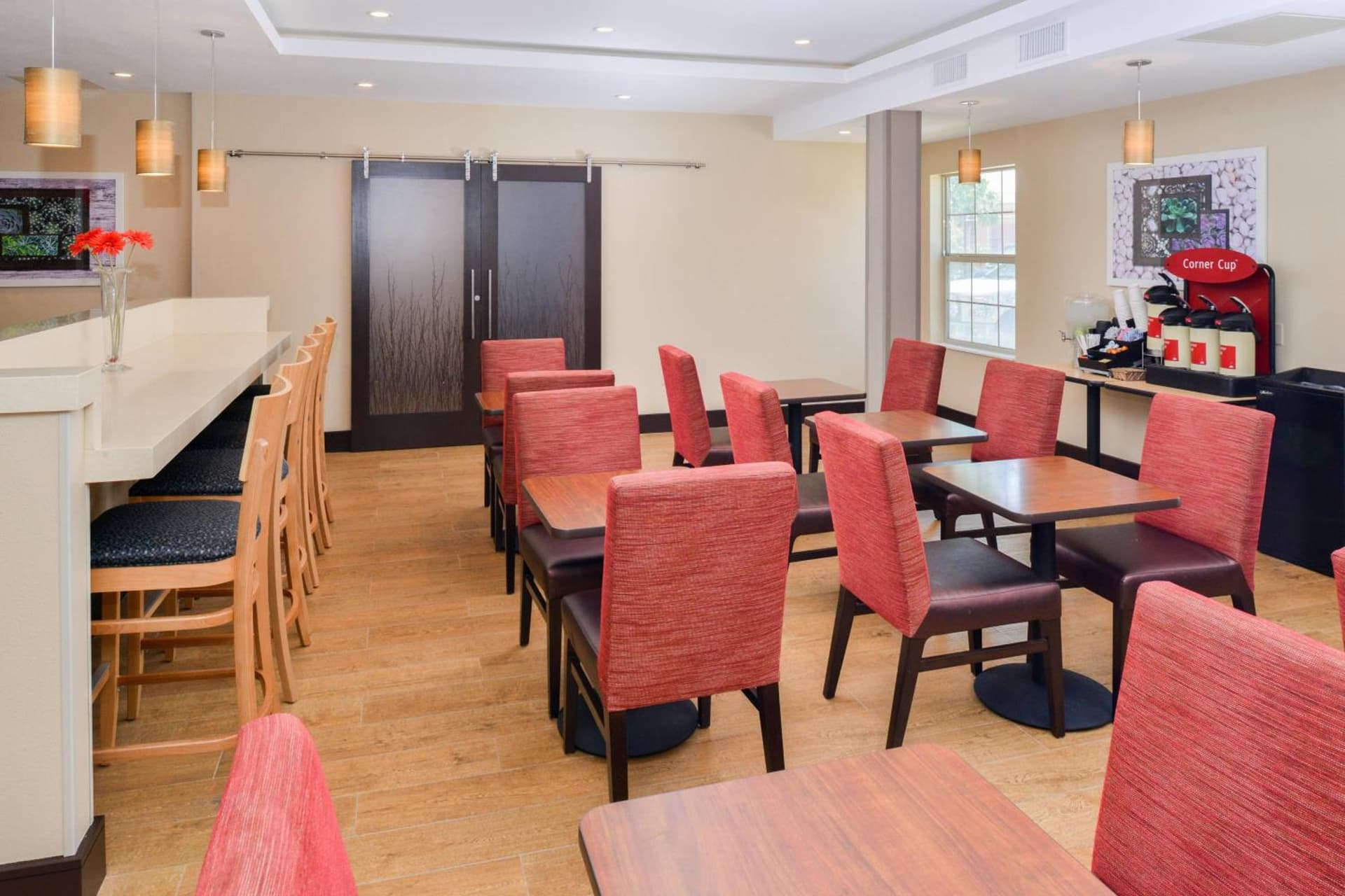 TownePlace Suites by Marriott Ontario Airport gallery photo in Rancho Cucamonga, CA — image 7