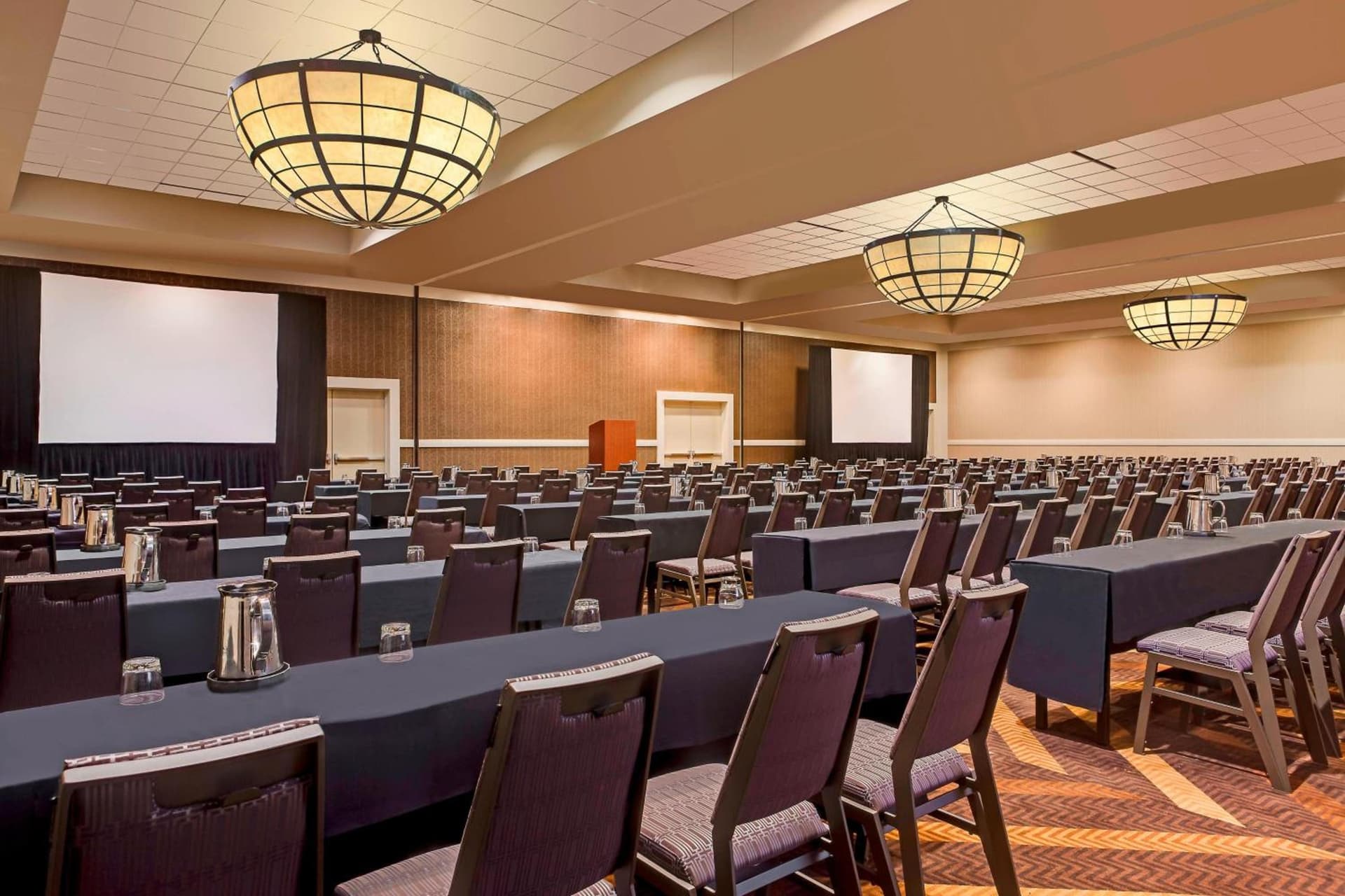 Sheraton Overland Park Hotel at the Convention Center gallery photo in Overland Park, KS — image 7