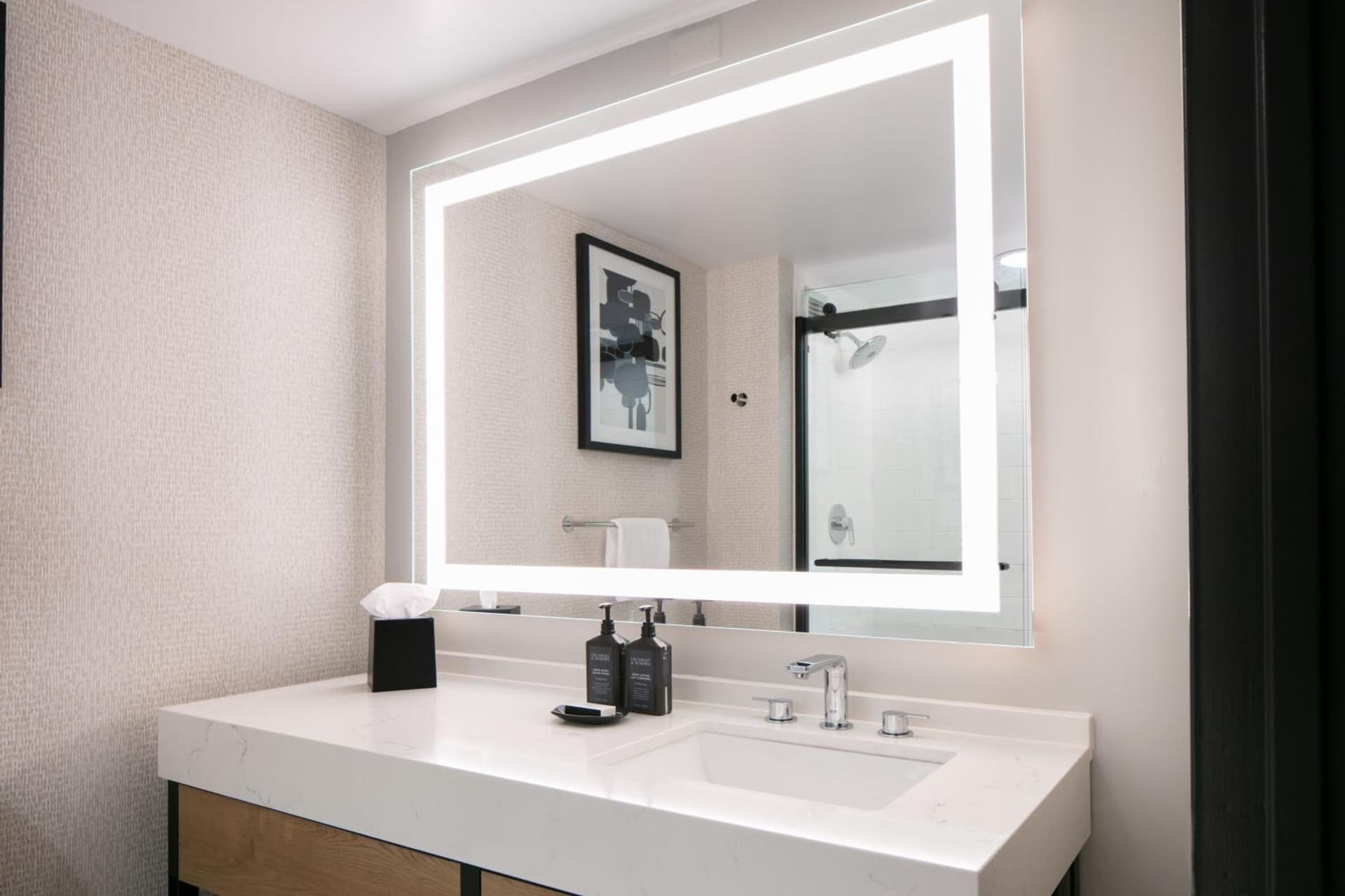 Sheraton Overland Park Hotel at the Convention Center gallery photo in Overland Park, KS — image 14