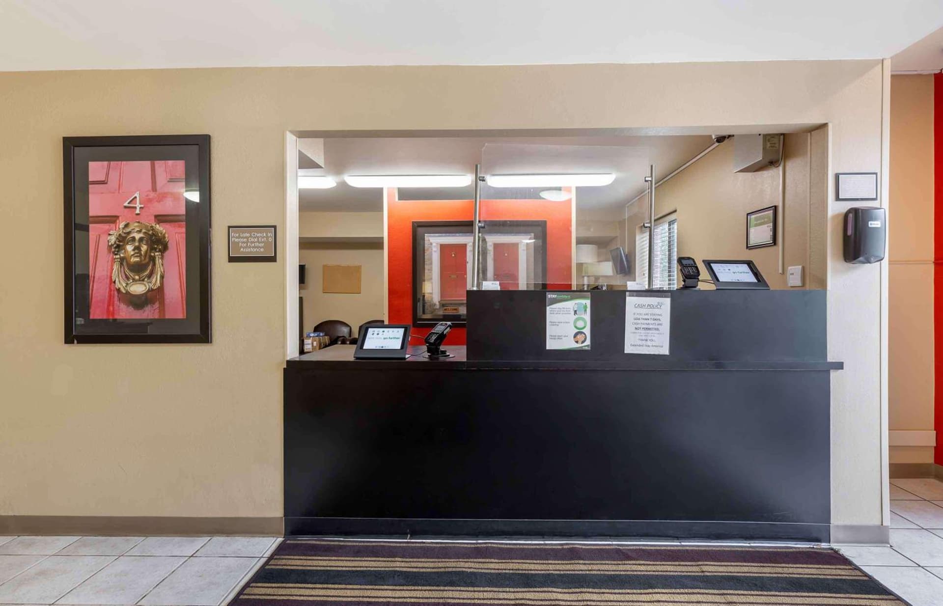 Suburban Studios Copley Akron West property views in Copley, OH — gallery photo 3