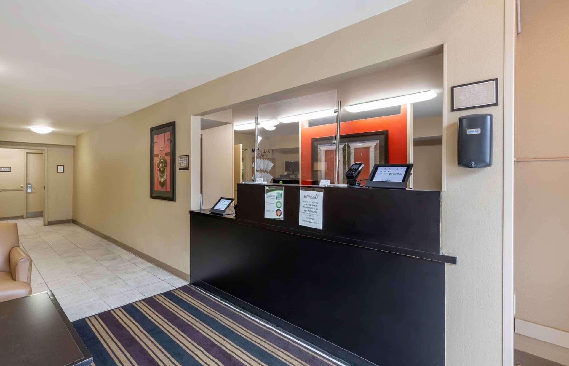 Suburban Studios Copley Akron West interior in Copley, OH — gallery photo 2