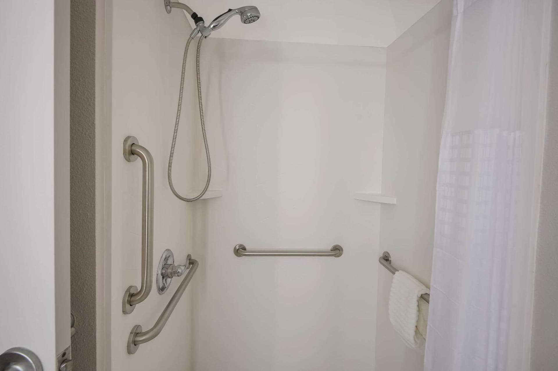 Comfort Inn & Suites Fishers - Indianapolis gallery photo in Fishers, IN — image 29