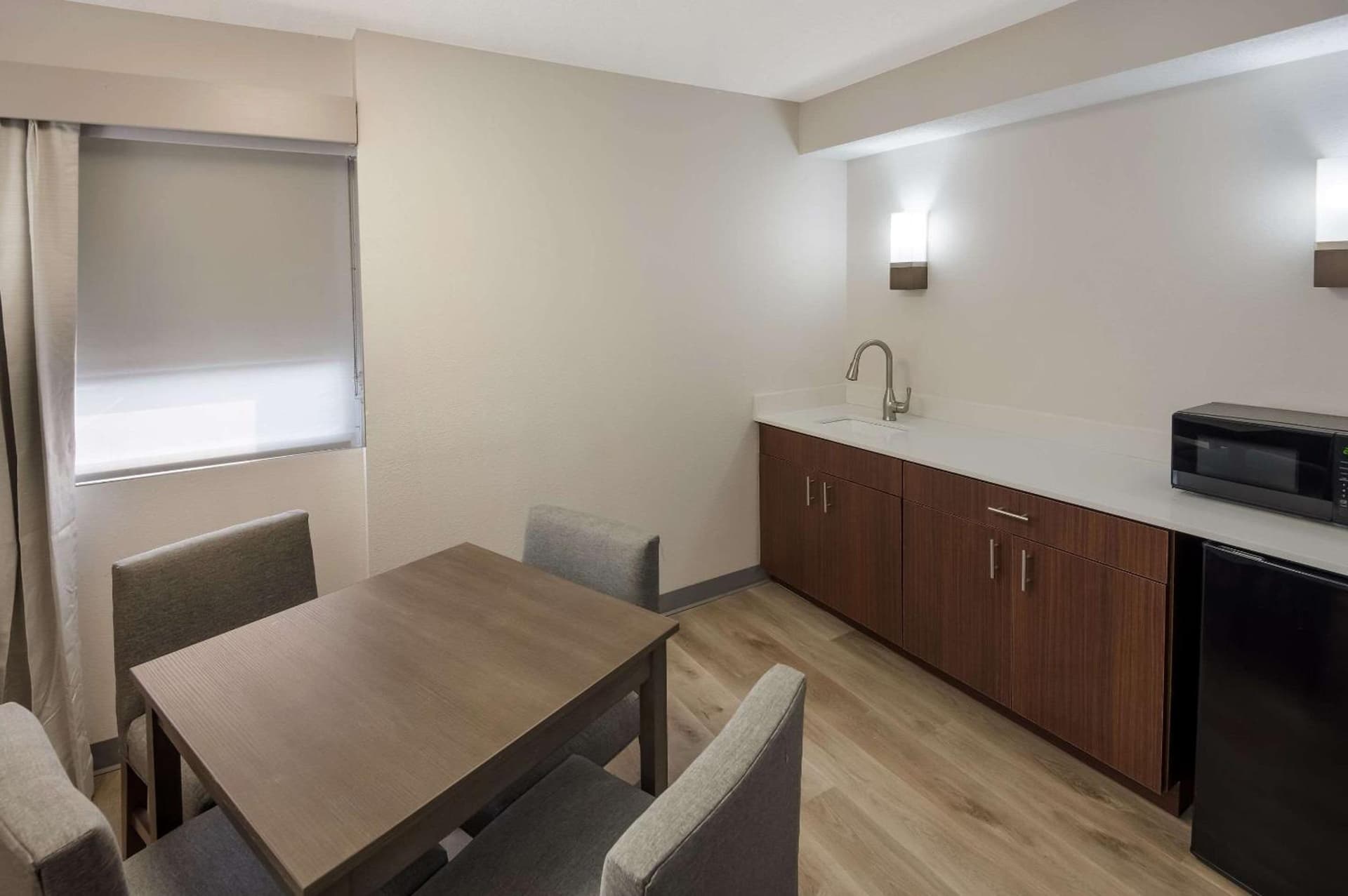 Comfort Inn & Suites Fishers - Indianapolis gallery photo in Fishers, IN — image 7