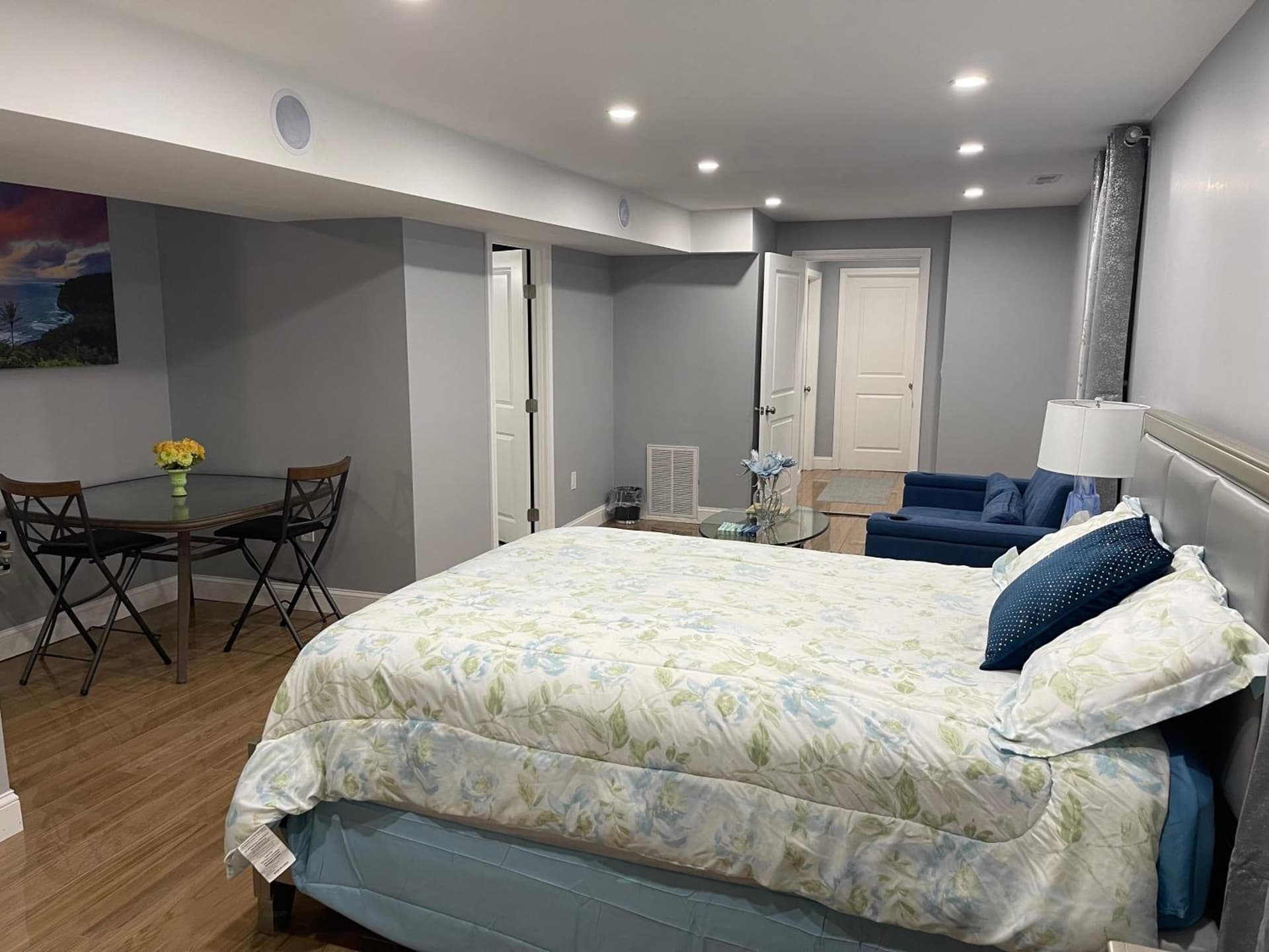 Brand New Luxury Rooms near downtown Boston property views in Boston, MA — gallery photo 3