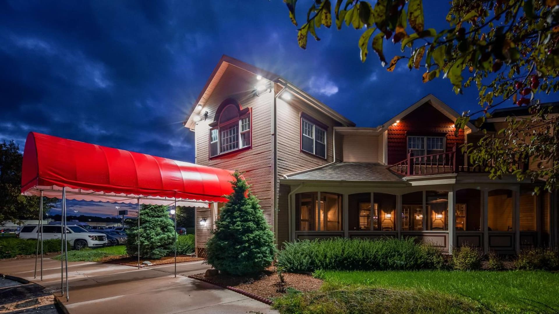 SureStay Plus Hotel by Best Western Auburn gallery photo in Auburn, IN — image 29