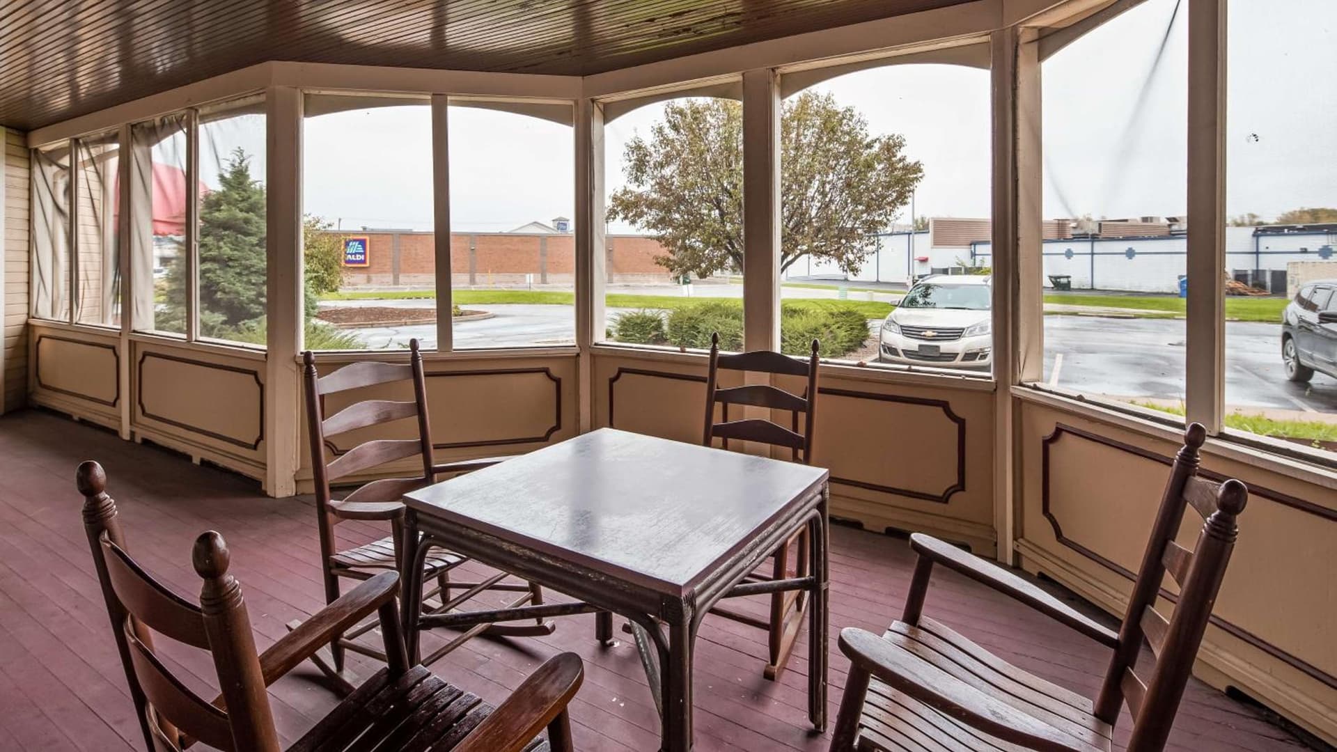 SureStay Plus Hotel by Best Western Auburn gallery photo in Auburn, IN — image 16