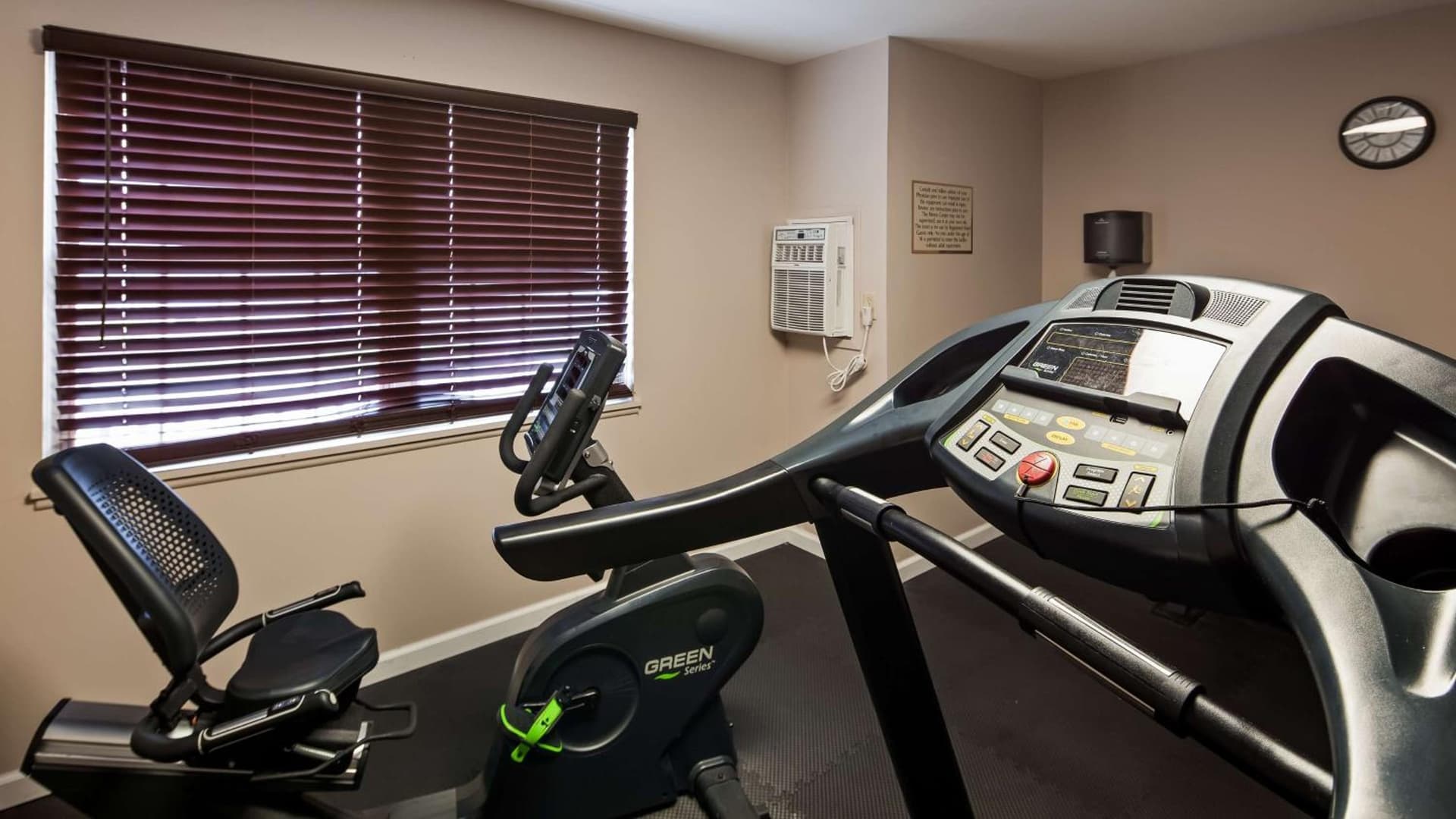 SureStay Plus Hotel by Best Western Auburn gallery photo in Auburn, IN — image 23
