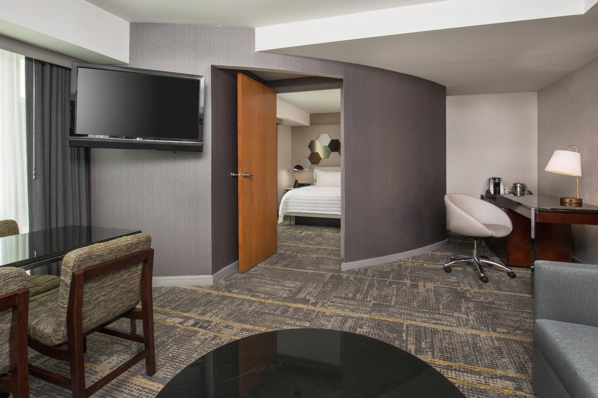 Le Meridien Boston Cambridge gallery photo in Cambridge, MA — image 19