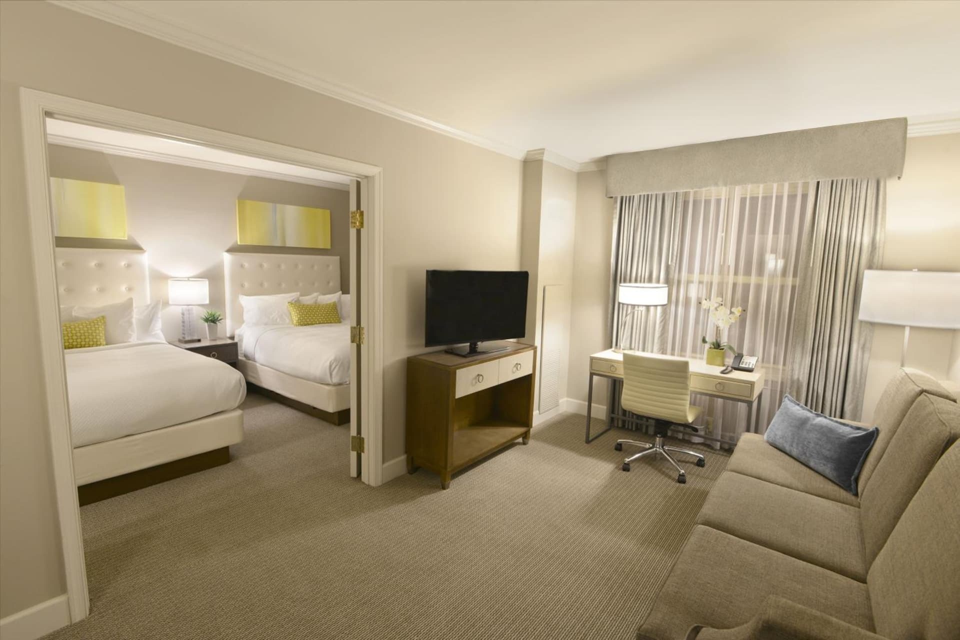 Magnolia Hotel St. Louis, a Tribute Portfolio Hotel interior in Saint Louis, MO — gallery photo 2