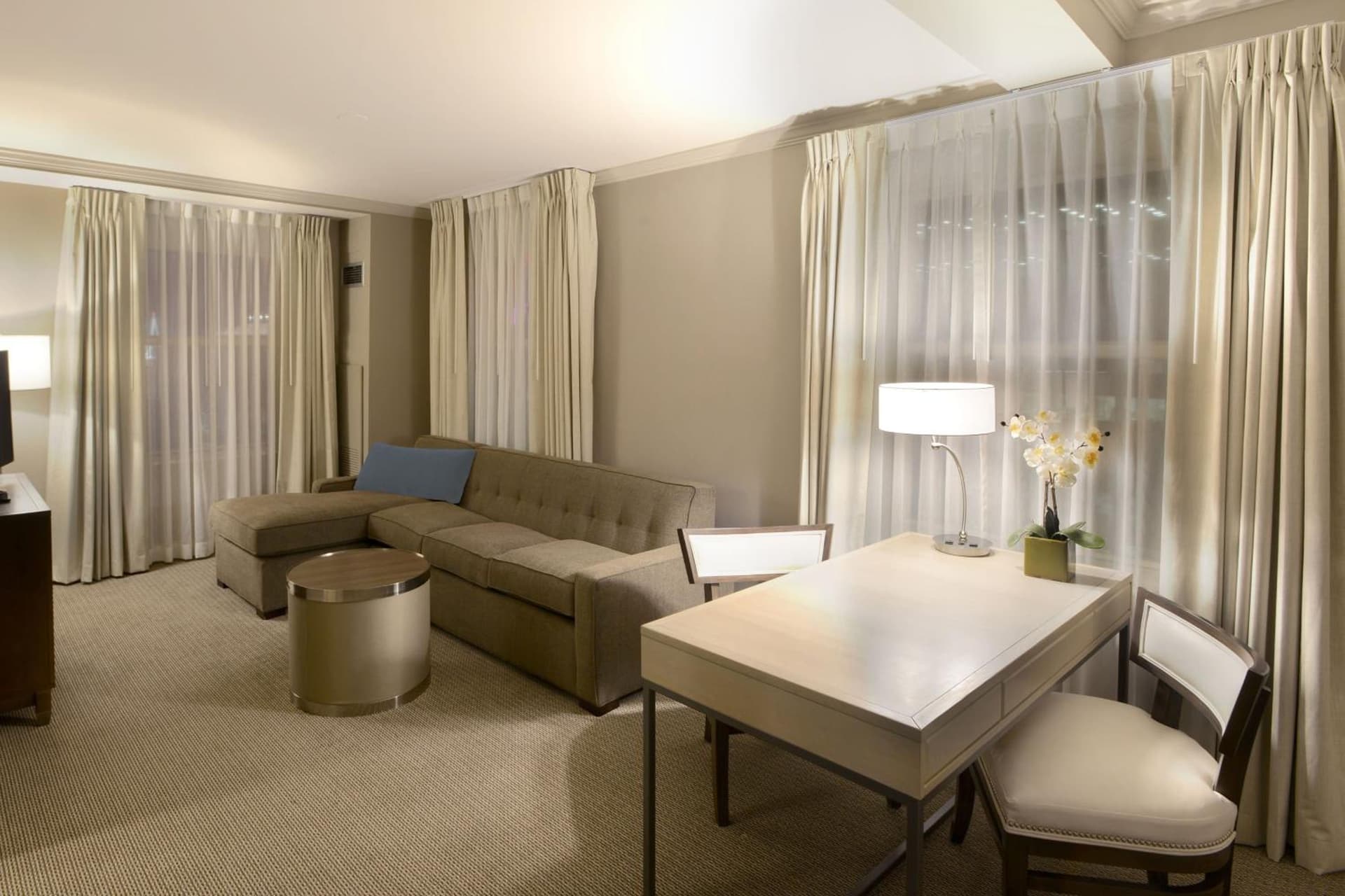 Magnolia Hotel St. Louis, a Tribute Portfolio Hotel gallery photo in Saint Louis, MO — image 48
