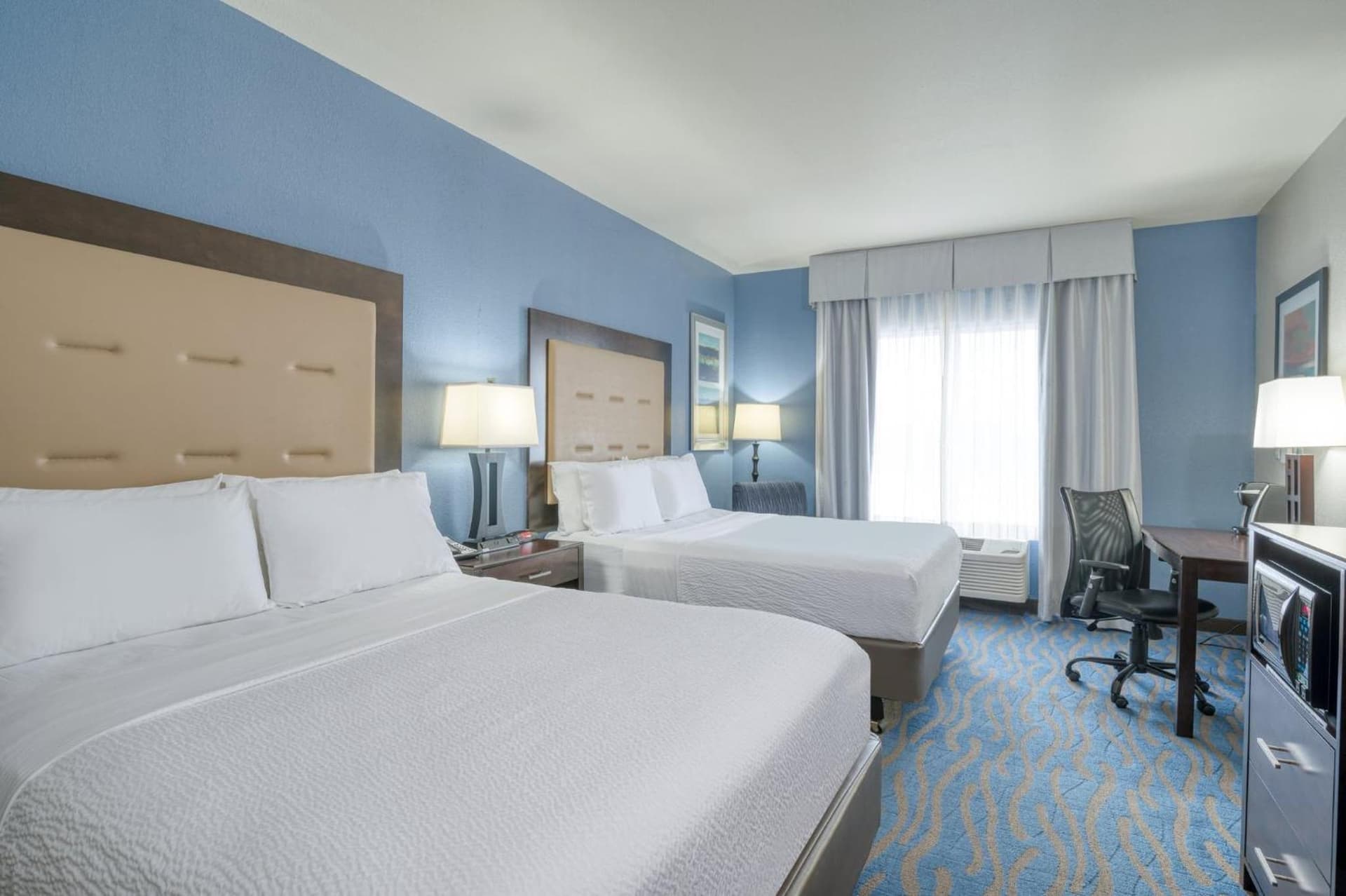 Holiday Inn Express and Suites Edwardsville by IHG gallery photo in Edwardsville, IL — image 43